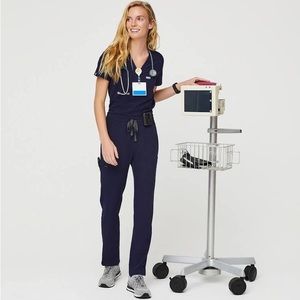 FIGS XS SCRUB SET NAVY